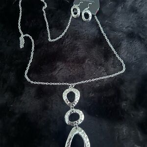 Paparazzi Silver Geometric Necklace